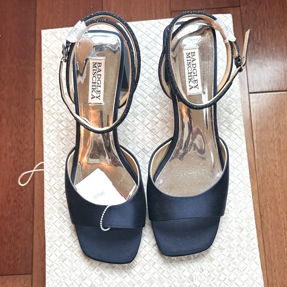Badgley Mischka Black Satin Heels